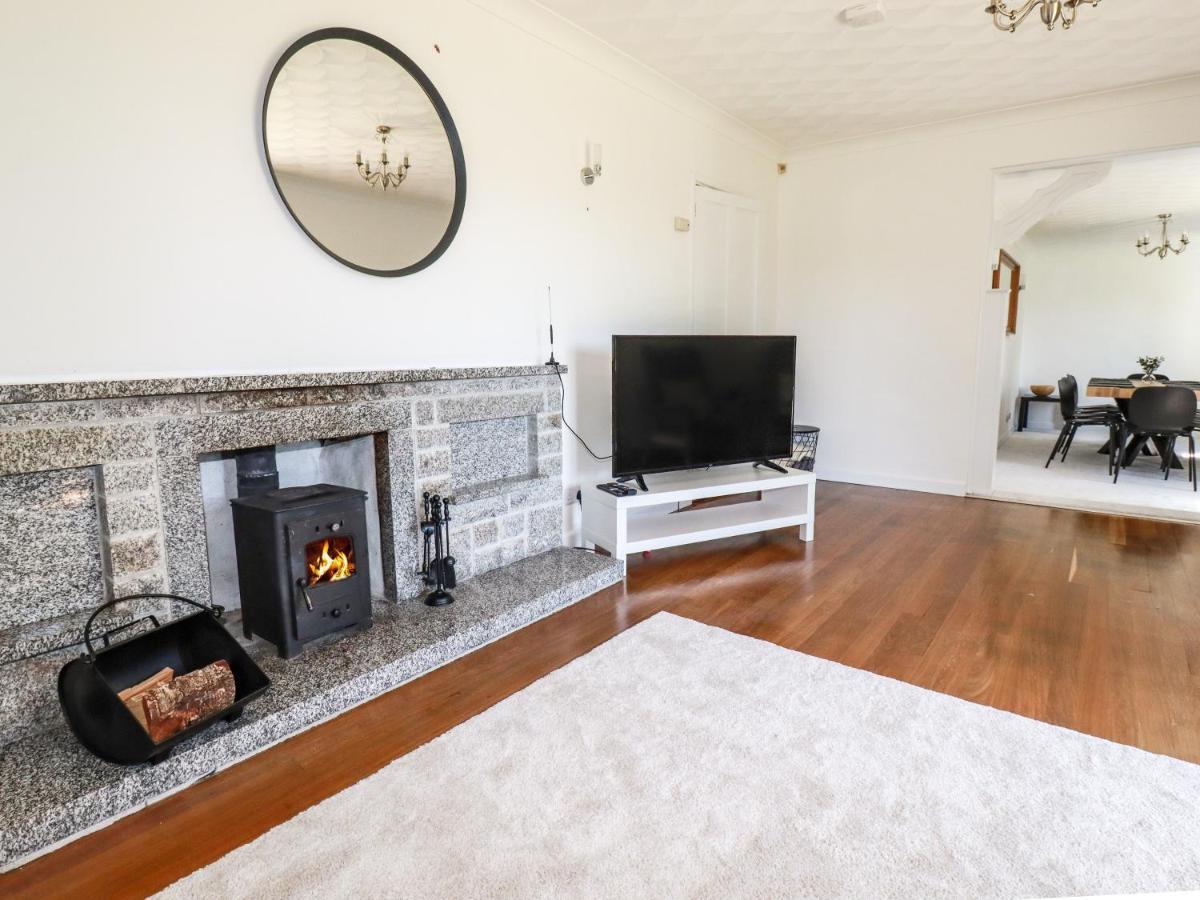 Chyrosen Villa Redruth Bagian luar foto